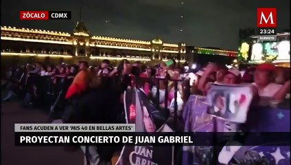 Concierto de Juan Gabriel ilumina el Zócalo de la Ciudad de México