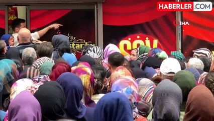 'Her şey 100 lira' kampanyası izdiham yarattı
