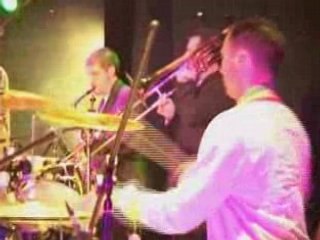 SQUAL REGGAE BAND 2/4