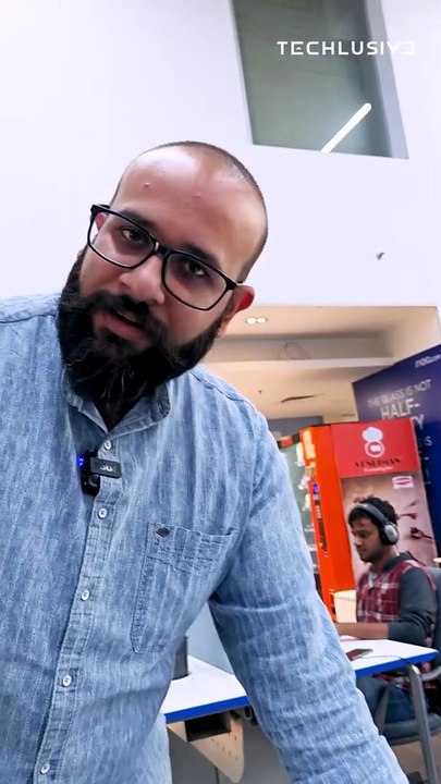 Hide anything on your PC with this Windows shortcut . #windows #shortcuts #tipsandtricks #Technology #howto