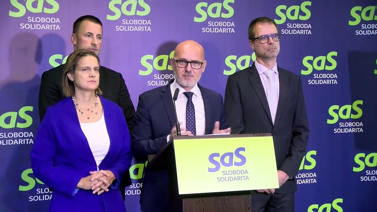 ZÁZNAM: T. Szalay: SNS sa môže pridať k opozícii pri odvolávaní ministerky Z. Dolinkovej