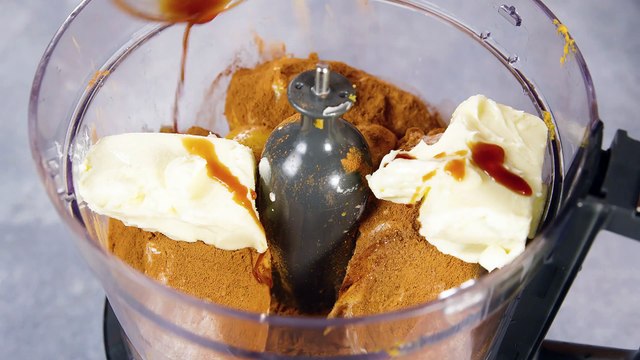 Sweet Potato Pie Bars Are Handheld Holiday Heroes