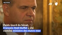 François-Noël Buffet ministre chargé des Outre-mer : en Martinique, les habitants dans l'attente