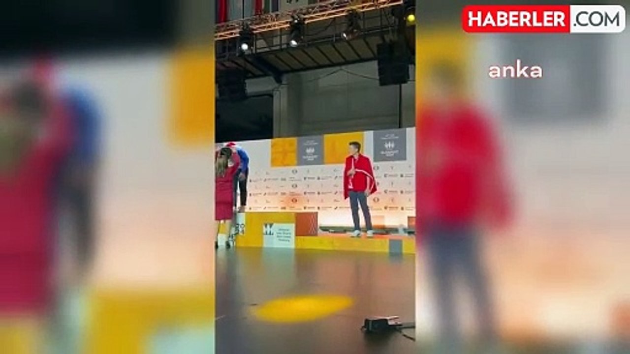 Budapeşte'de Düzenlenen 45. Dünya Satranç Olimpiyatı'na Türk Satranççılar Ediz Gürel ve Yağız Kaan Erdoğmuş  Başarılarıyla Damga Vurdu