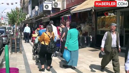 Engelli Vatandaşlar Kaldırımlarda Zorluk Yaşıyor