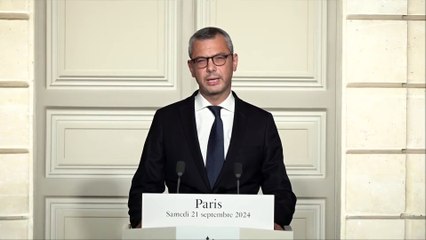 El Secretario Gral. del Palacio del Eliseo anuncia el nuevo gobierno de Francia