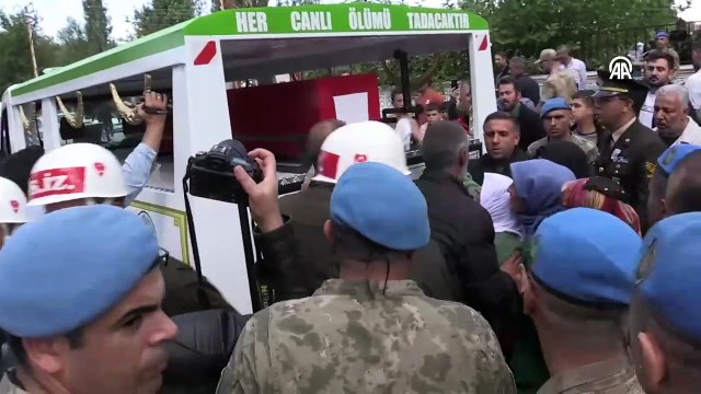 Şehit Piyade Sözleşmeli Er Abakay, memleketi Muş'ta son yolculuğuna uğurlandı