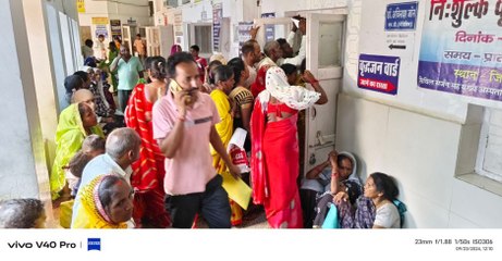 स्वास्थ्य शिविर में चले गए चिकित्सक, भटकते रहे मरीज