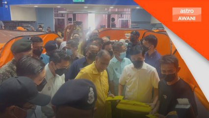 Sultan Kedah berkenan lawat mangsa di PPS