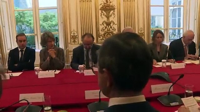 El nuevo gobierno de Francia da sus primeros pasos bajo presiones