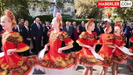 TBMM Başkanı Kurtulmuş, Moskova Yunus Emre Enstitüsü'nü Ziyaret Etti