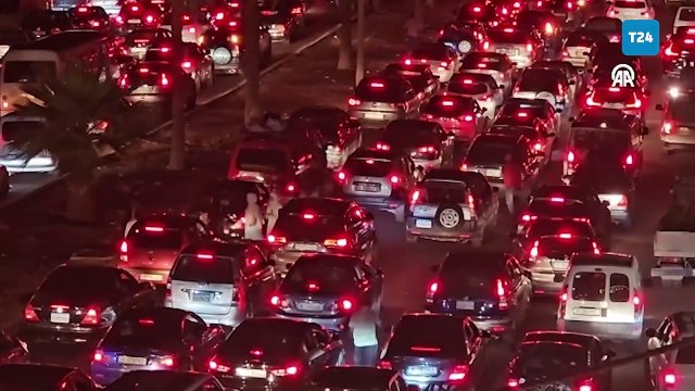İsrail'in saldırılarına maruz kalan Lübnan'ın güneyinden göç dalgası devam ediyor