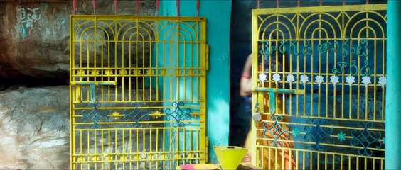 Ratham (2018) Dual Audio Hindi Movie HD ESub 720p[Trim]2