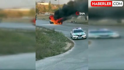 Seyir Halindeki Otomobil Alev Alev Yandı