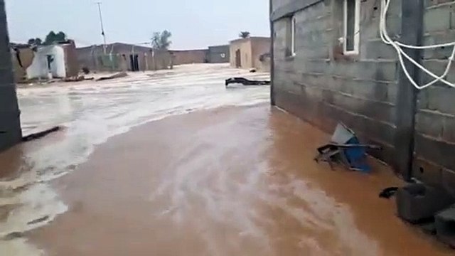 Las lluvias torrenciales provocan graves daños en los campamentos de refugiados saharauis