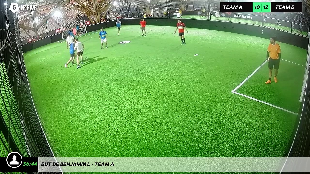 But de Benjamin L - Team A
