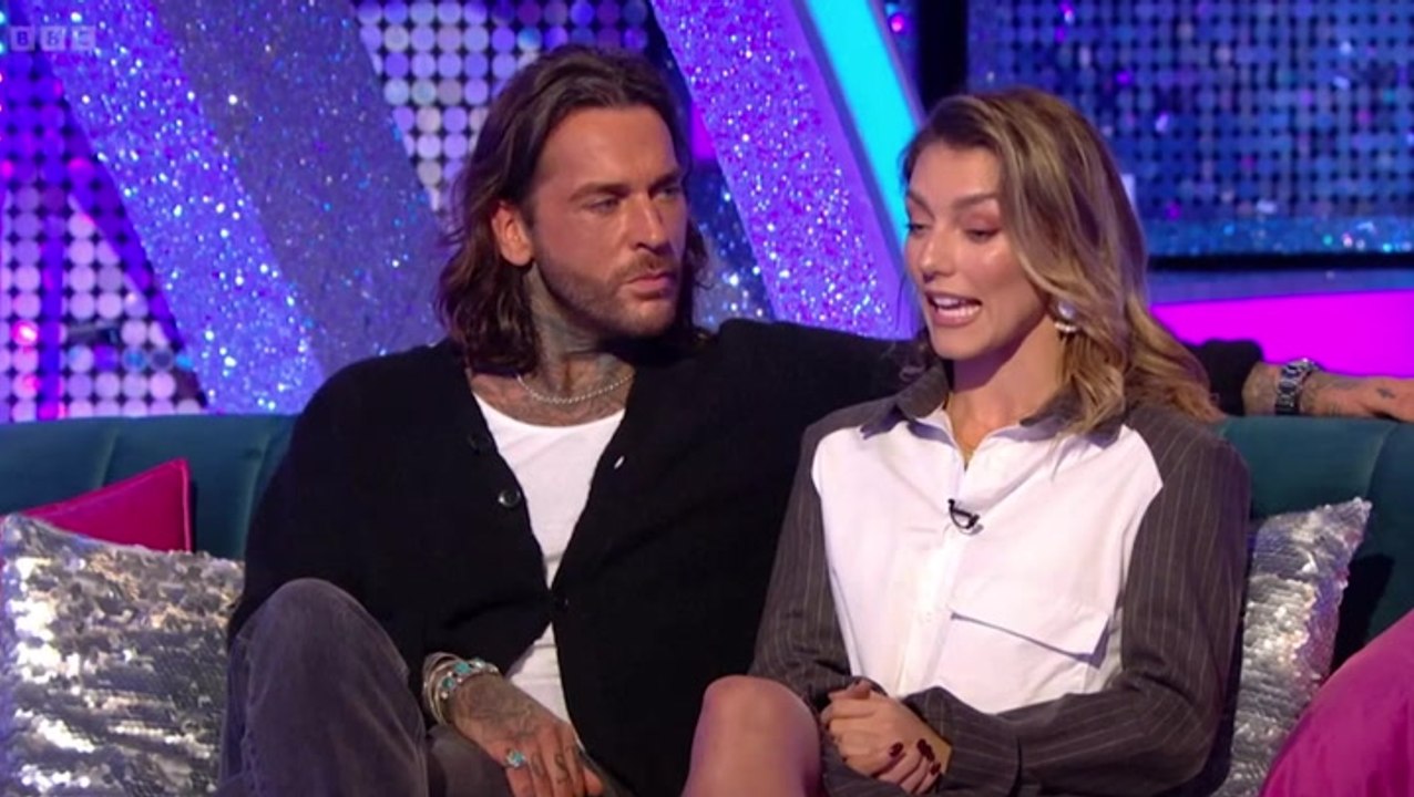 Strictly’s Pete Wicks makes live on-air declaration to Jowita Przystal amid romance rumours