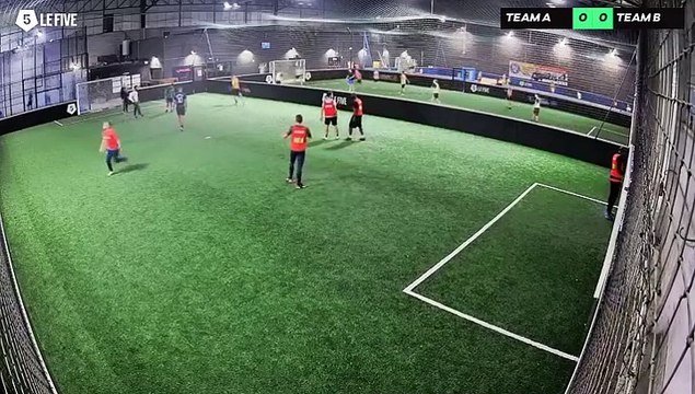 Anthony 23/09 à 20:05 - Football Terrain 3 (LeFive Rouen)