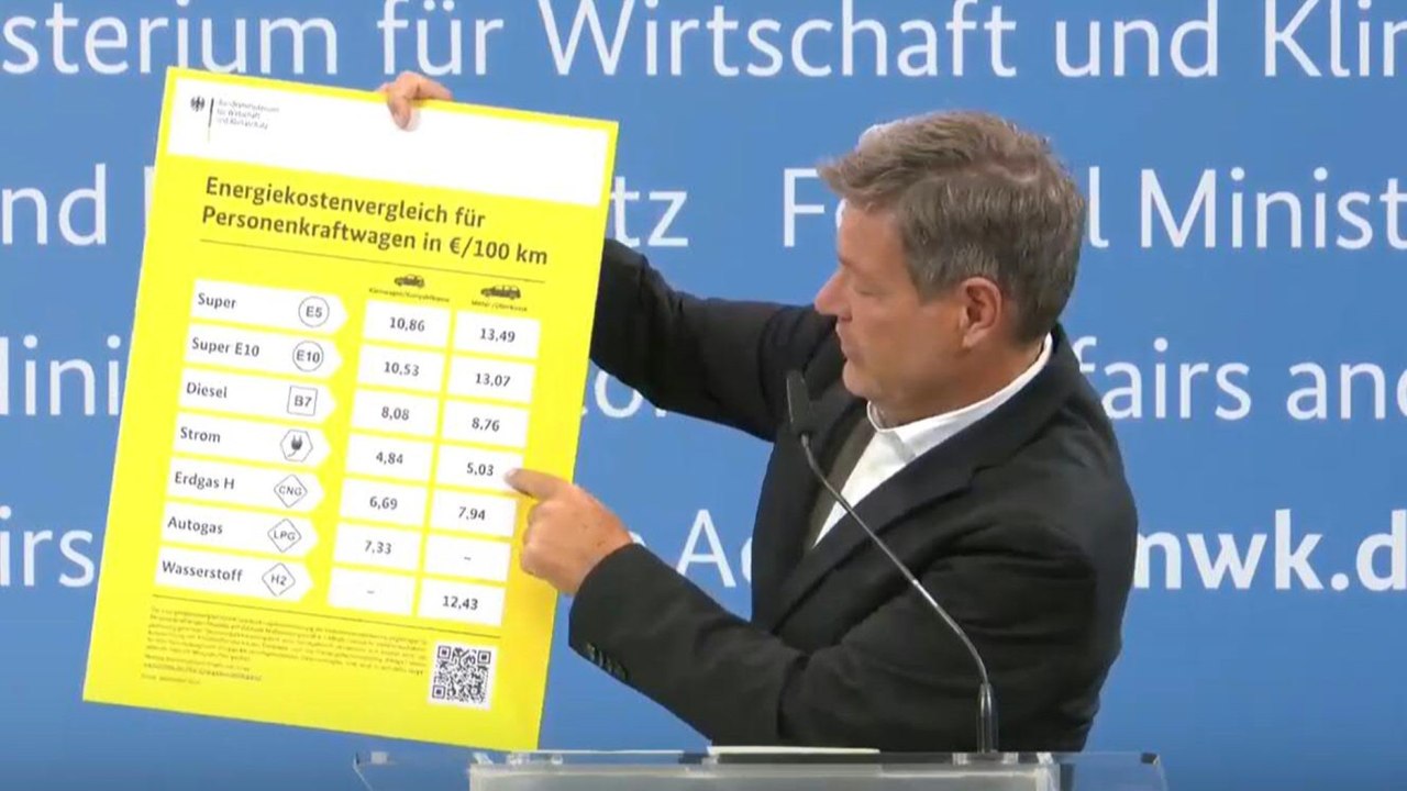 Habeck: 'E-Autos lohnen sich'