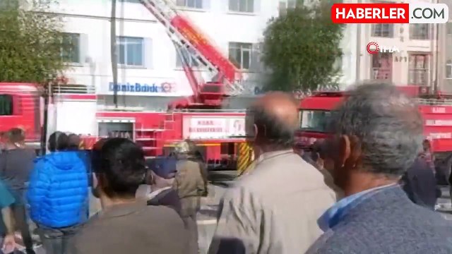 Kars'ta Otel Yangını: Mahsur Kalanlar Tahliye Ediliyor