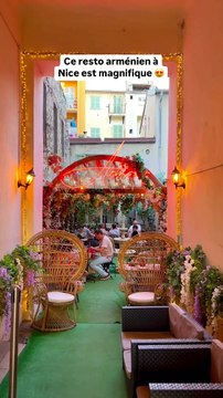 On a beaucoup aimé ce petit resto ⬇️ Situé en plein cœur de Nice sur le Boulevard Risso, le restaurant Armavir est une petite pépite illuminée cachée au milieu des bâtiments ✨ Tenu par une famille arménienne, on y retrouve des spécialités du pays