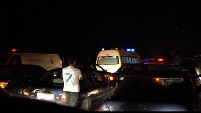 Attacchi israeliani in Libano, centinaia di morti. Famiglie in fuga