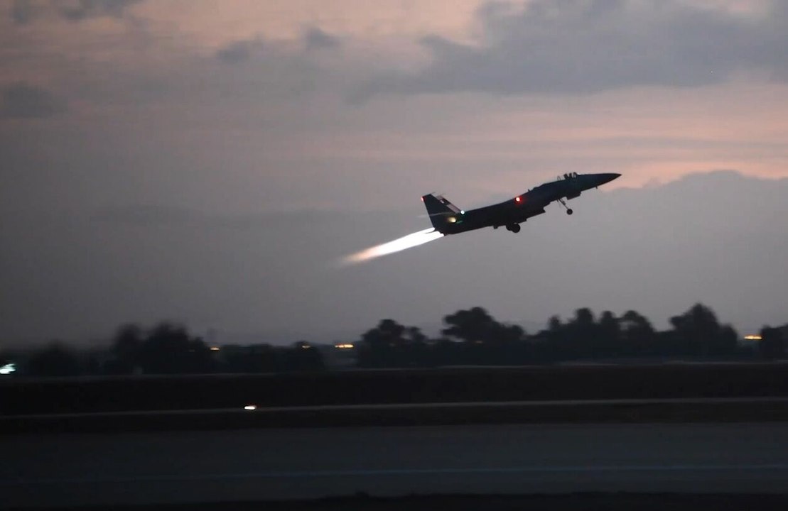 Los bombardeos de Israel que hacen estallar almacenes de bombas de Hezbolá