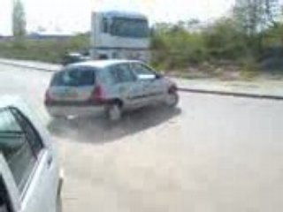 clito en mode frein a main