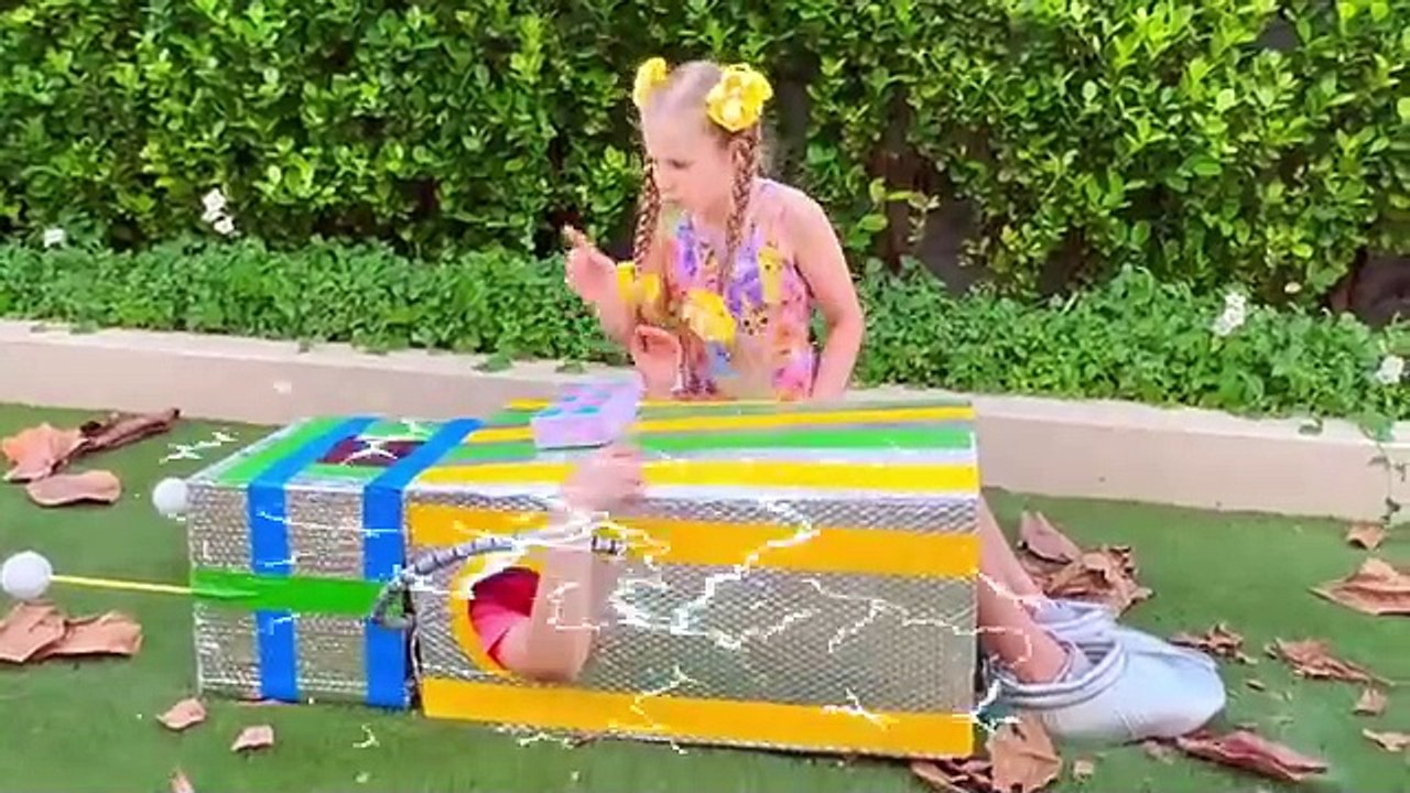 Diana_and_Roma_Children_s_Challenges_Video_collection(360p)