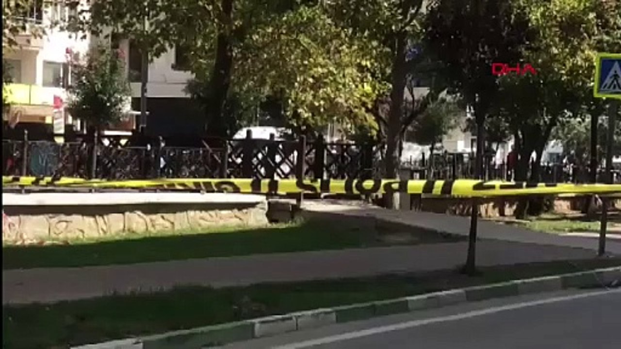 BURSA Dere üstündeki köprüye bırakılan çanta, fünye ile patlatıldı