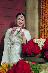 Hania Amir gorgeous in 