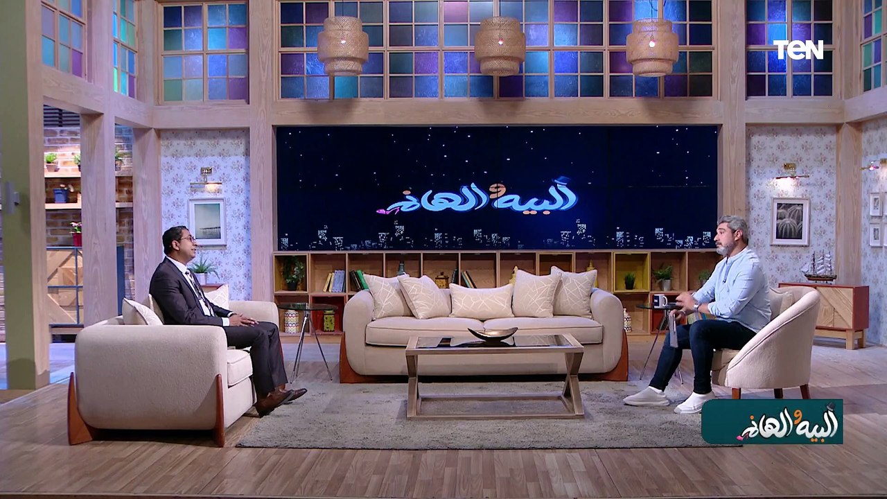 هل صح أن الست تعمل فيك أكونت عشان تراقب زوجها؟..استشاري طب نفسي يرد ويوضح ما هي الخيانة الإلكترونية