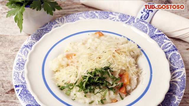 Arroz com creme de leite e queijo