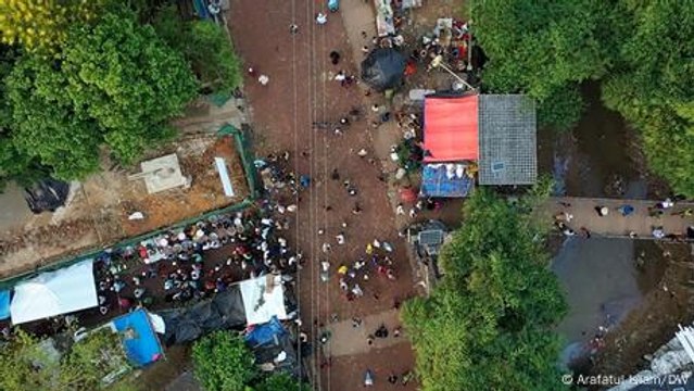 Rohingya refugee: 'Myanmar soldiers put us in front'