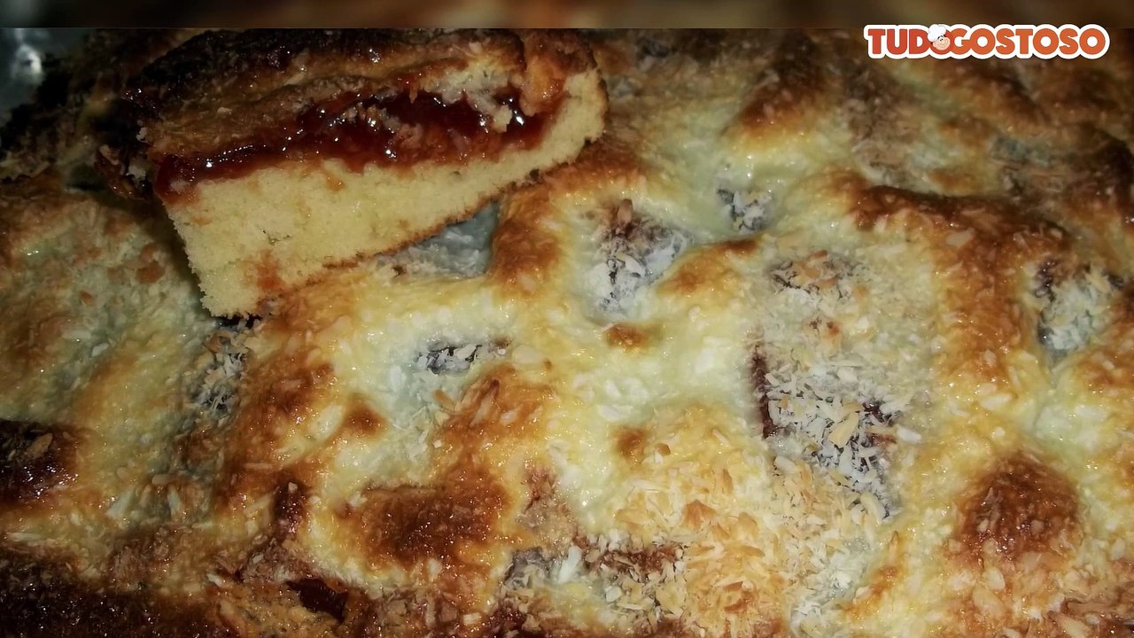 Bolo de goiabada e coco