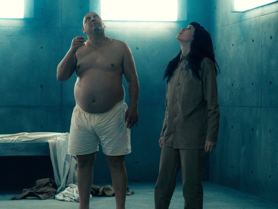 'Der Schacht 2': Trailer zum fiesen Sci-Fi-Horror macht hungrig