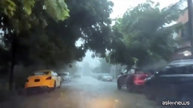 Messico, piogge torrenziali a Cancun, Helene diventa un uragano