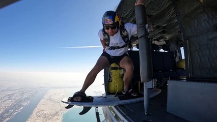 Sebastian Alvarez Abu Dabi'de 'gök sörfü' ile tarih yazdı