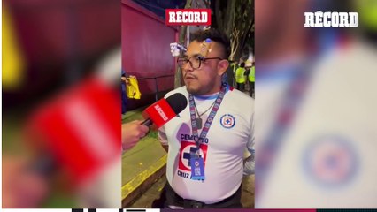 MARTÍN ANSELMI recibió al AFICIONADO de CRUZ AZUL que se tatuó su FRASE