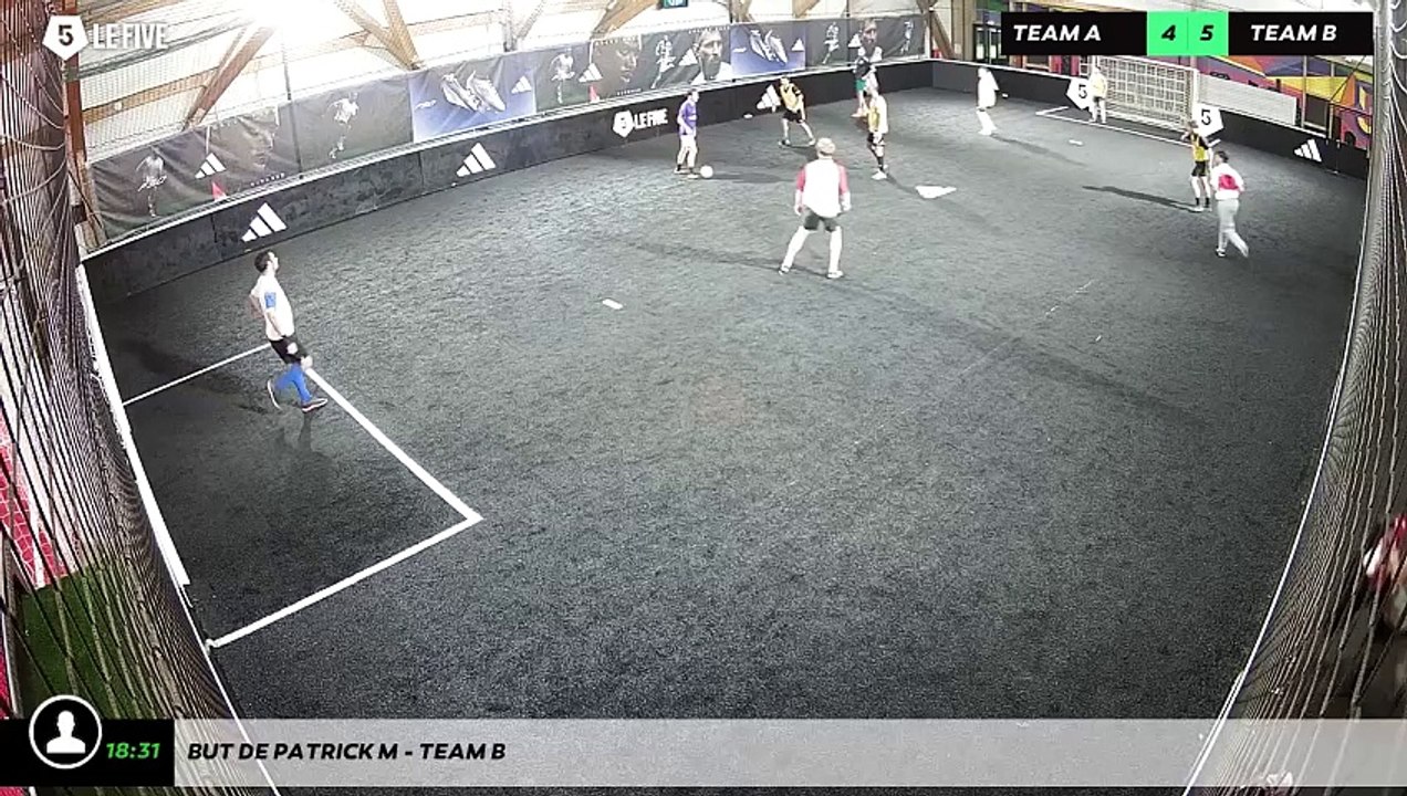 But de Patrick M - Team B