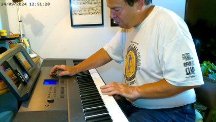 LE PIANO-MULTI-INSTRUMENTS-CLASSIQUES-ÉLECTRONIQUES : DÉMONSTRATION 2