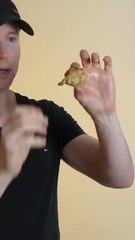 L’astuce pour manger les chicken wings facilement 