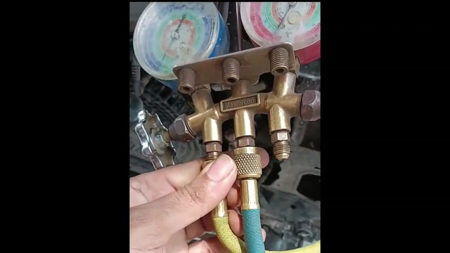 Car refrigerant charging | Car Ac Leak Check | r134a refrigerant charging procedure