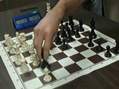 ECHECS : YVES 0 VS 1 ZITOUN ( TOP 15 2008 )