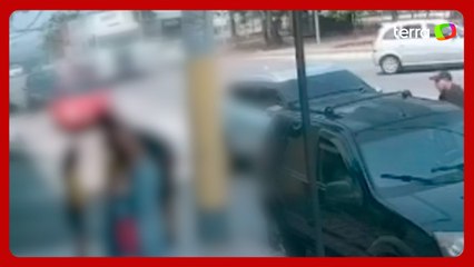 Policial é baleado em frente a escola dos filhos no RJ