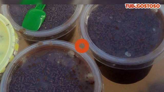 Bolo no pote de brigadeiro