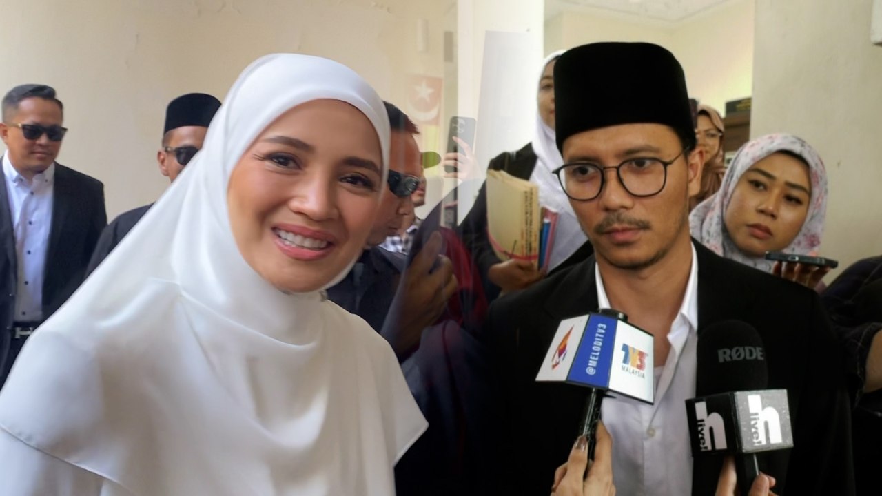 Sugul muka Fattah, katanya masih sayang Fazura...  Tak setuju cerai isteri