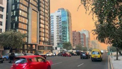 Quito enfrenta una situación “crítica” a causa de cinco incendios forestales simultáneos