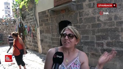 Diyarbakır'a gelen turistler şehrin tarihi dokusuna hayran kalıyor