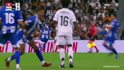La agresión de Endrick durante el Real Madrid-Alavés: directo a la zona noble